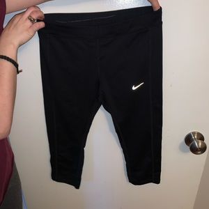 Cropped Nike leggings
